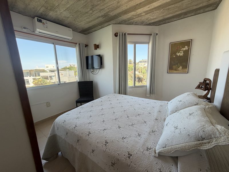 Dormitorio principal del bungalow de dos dormitorios